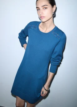 Abito in maglia con stringhe