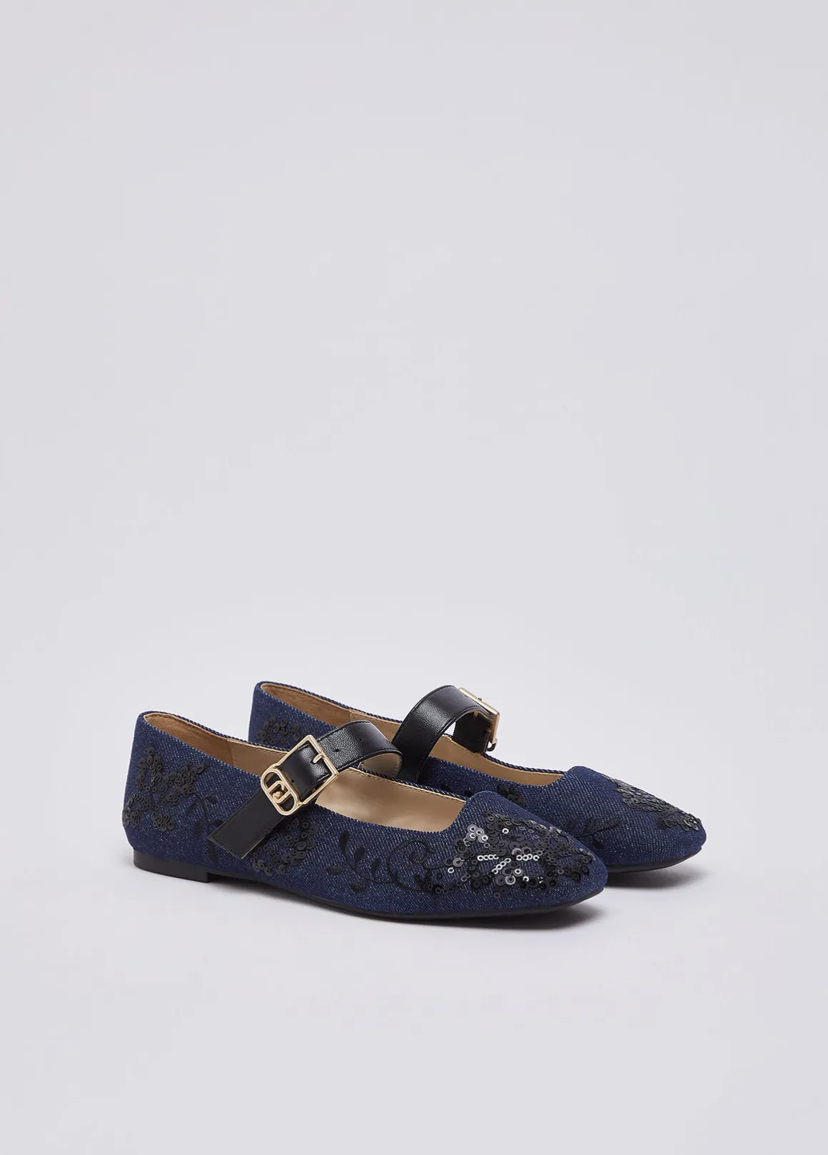 Ballerine in denim con ricami