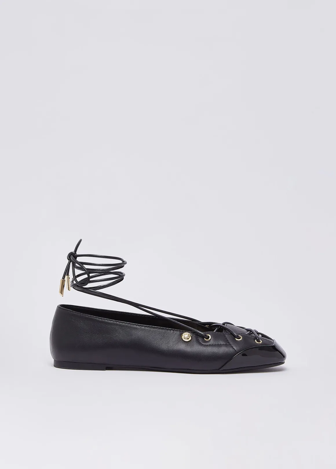 Ballerine lace-up