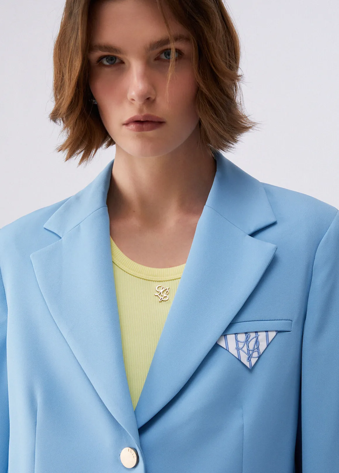 Blazer regular fit con pochette
