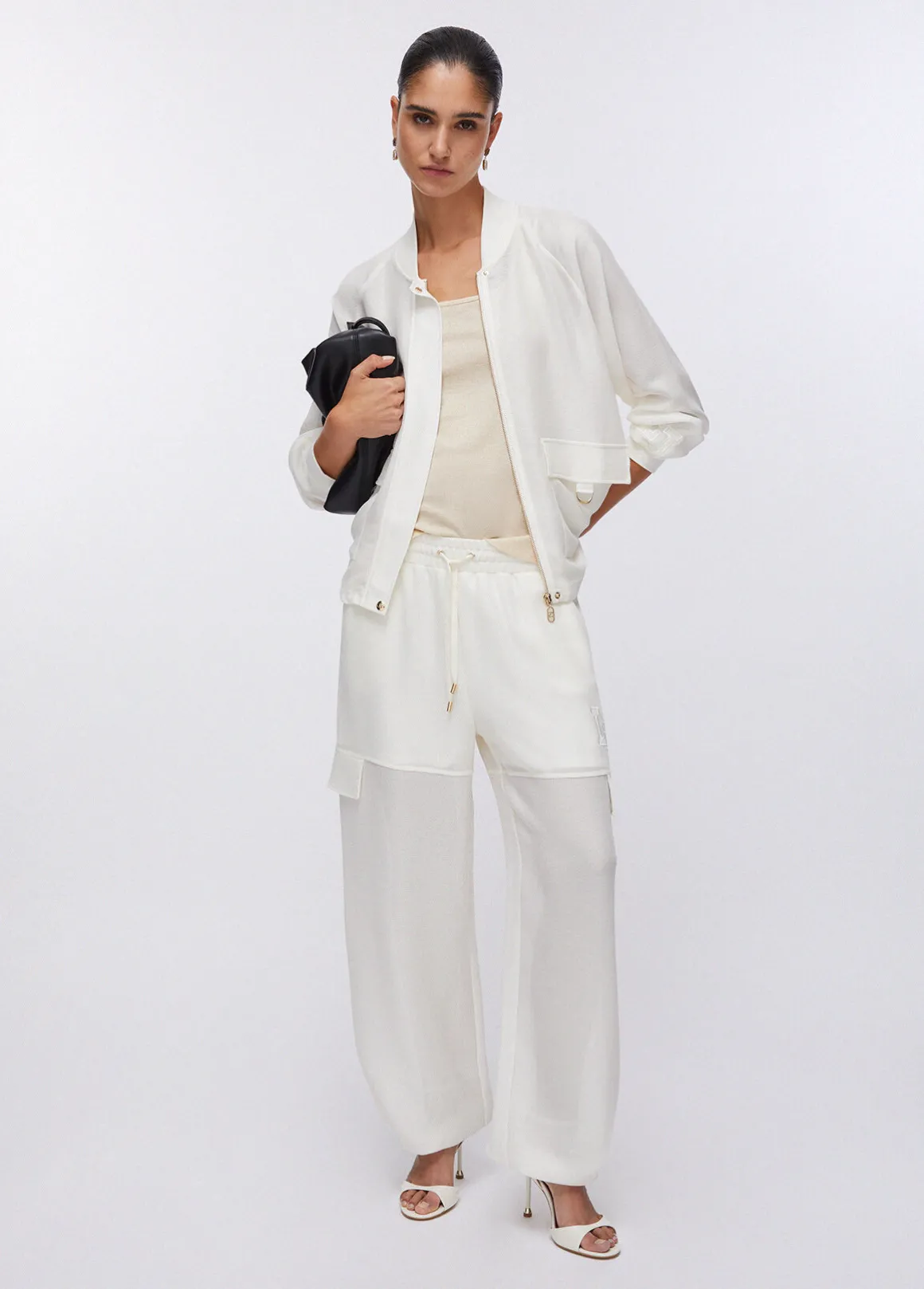 Bomber in mesh