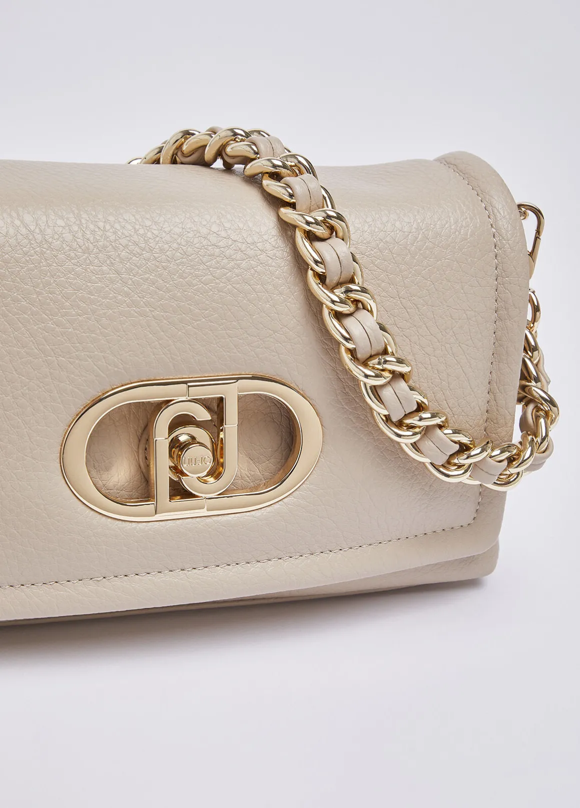 Borsa LaPuffy media