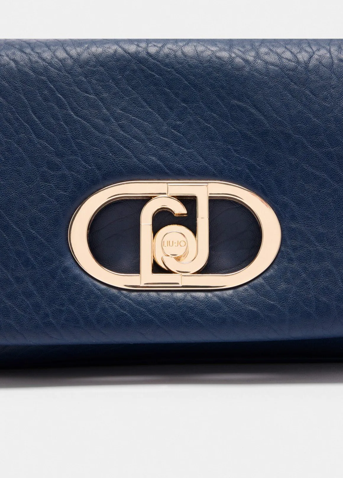 Borsa LaPuffy media