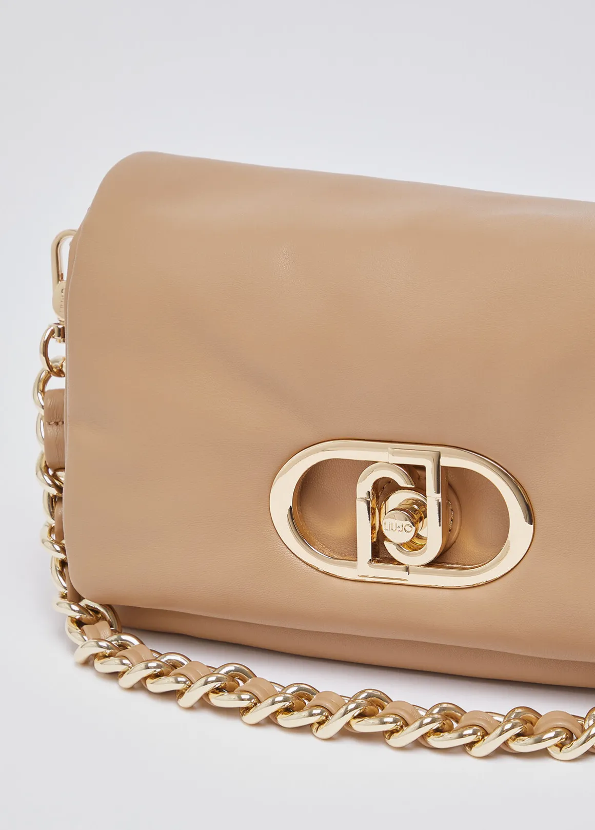 Borsa LaPuffy media