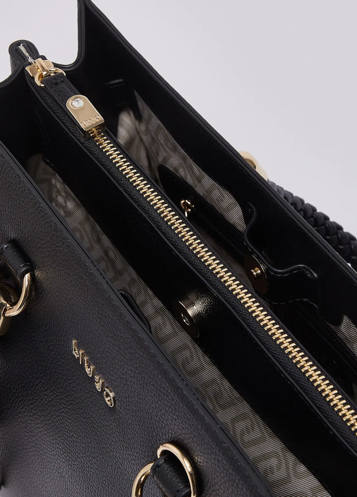 Borsa satchel media con charms