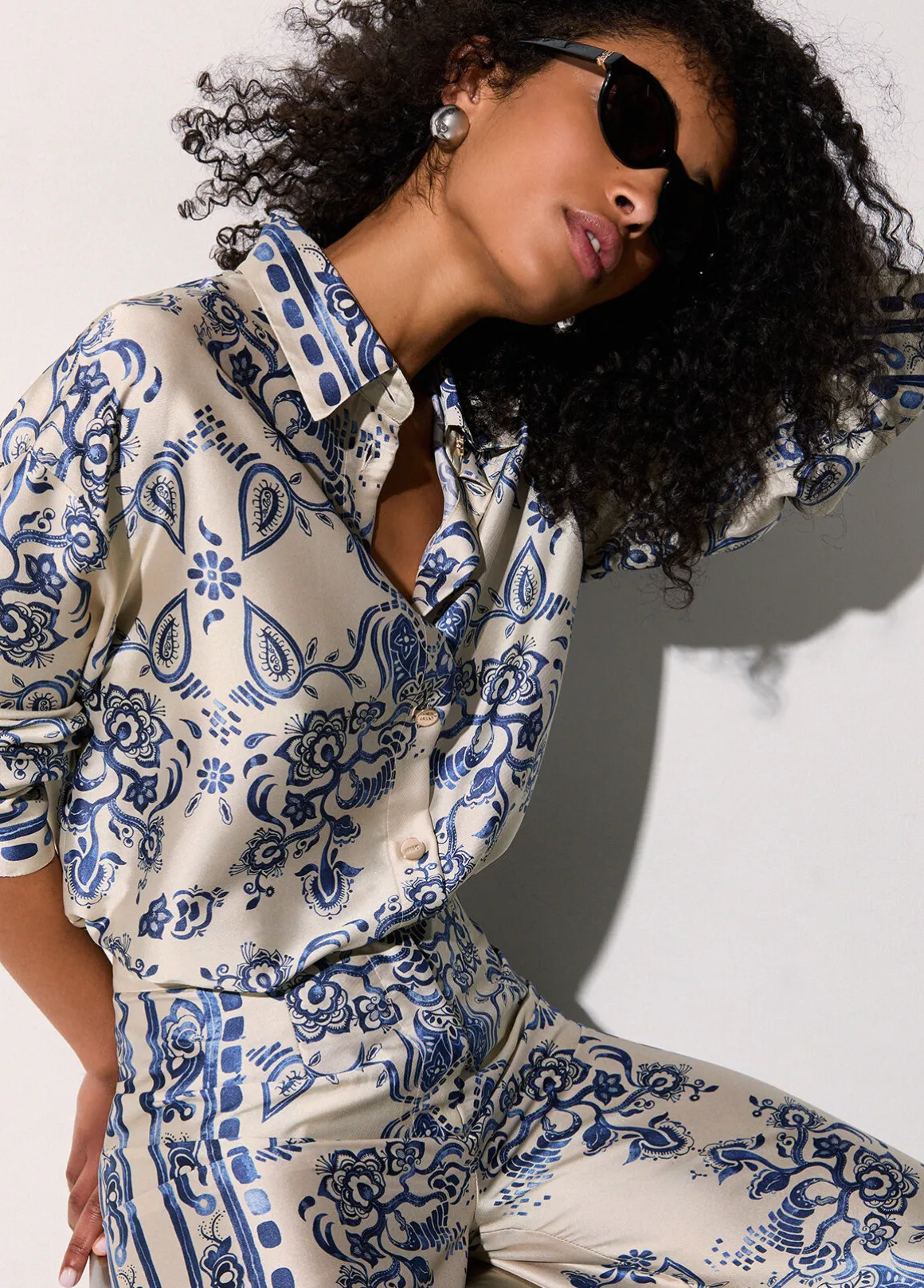 Camicia con stampa foulard