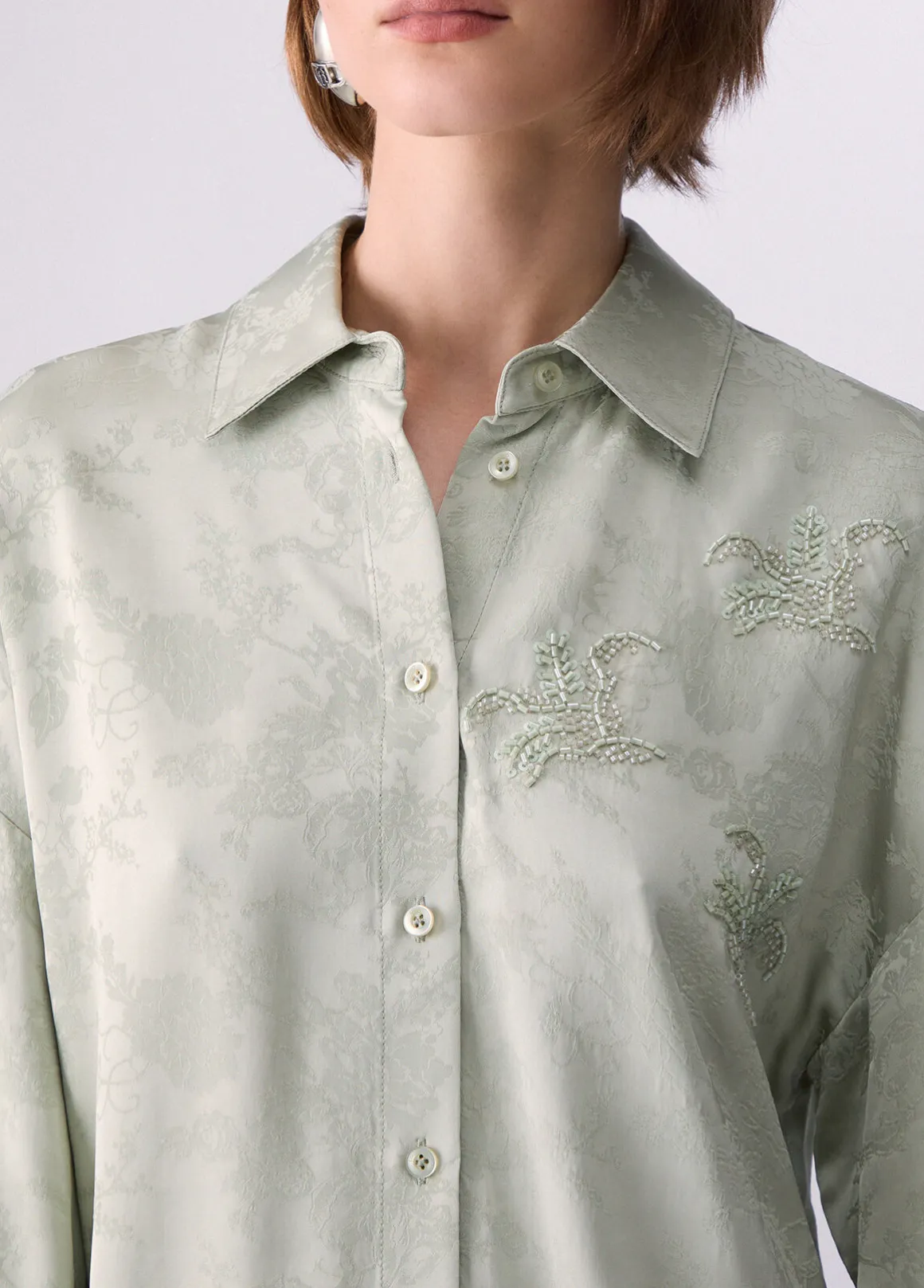 Camicia jacquard con ricami gioiello