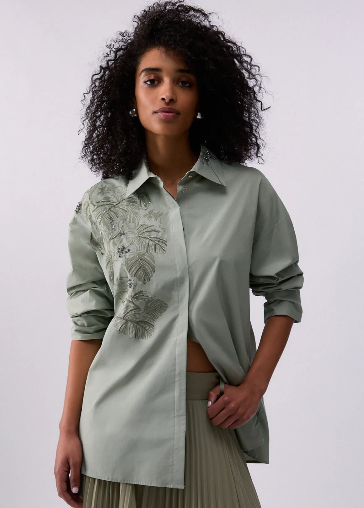 Camicia oversize con ricamo