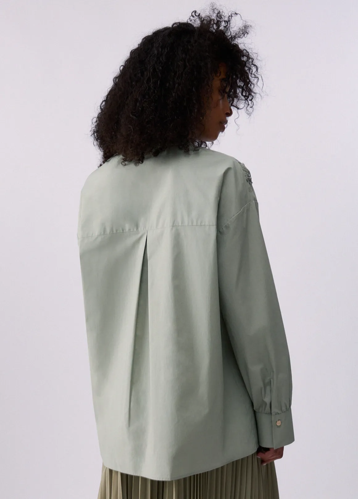 Camicia oversize con ricamo