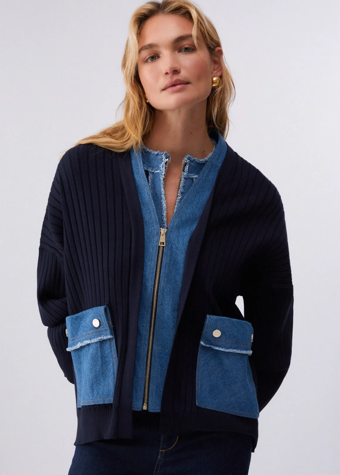 Cardigan con maxi tasche