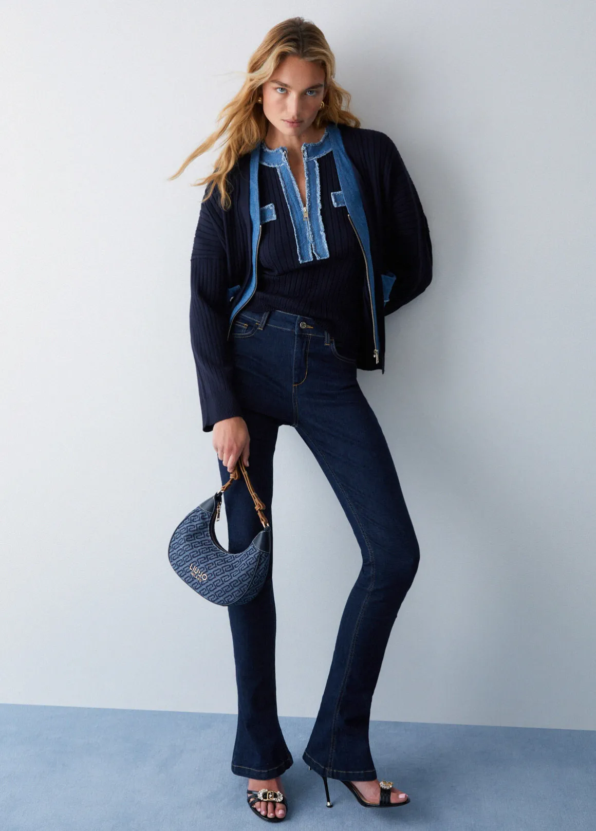 Cardigan con maxi tasche