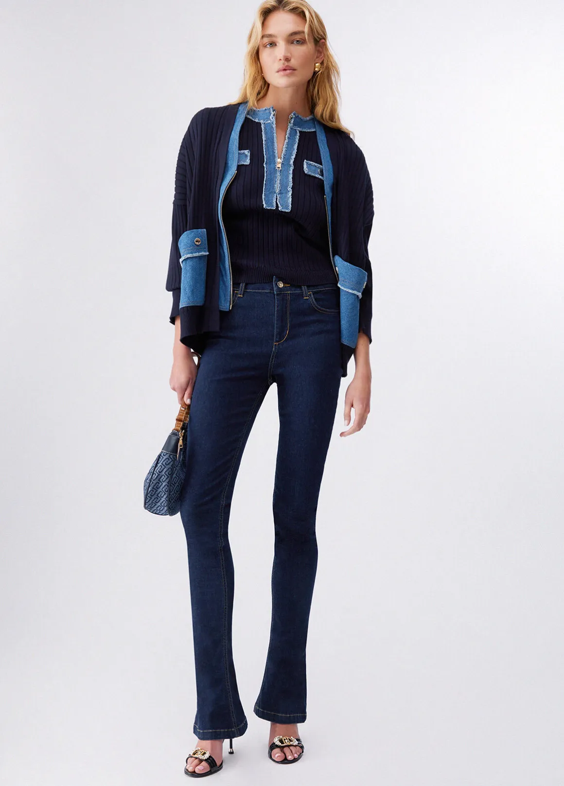 Cardigan con maxi tasche