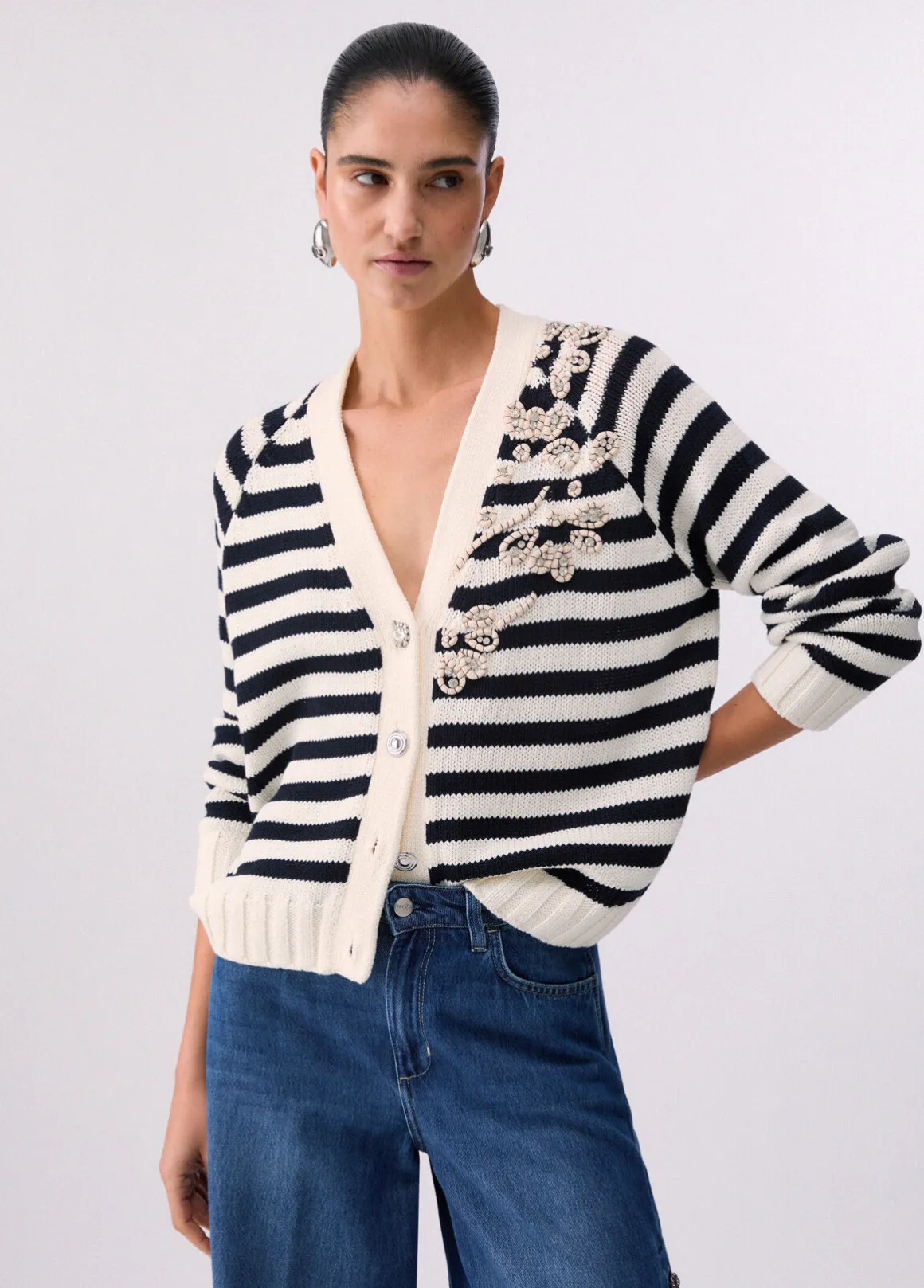 Cardigan con ricami gioiello