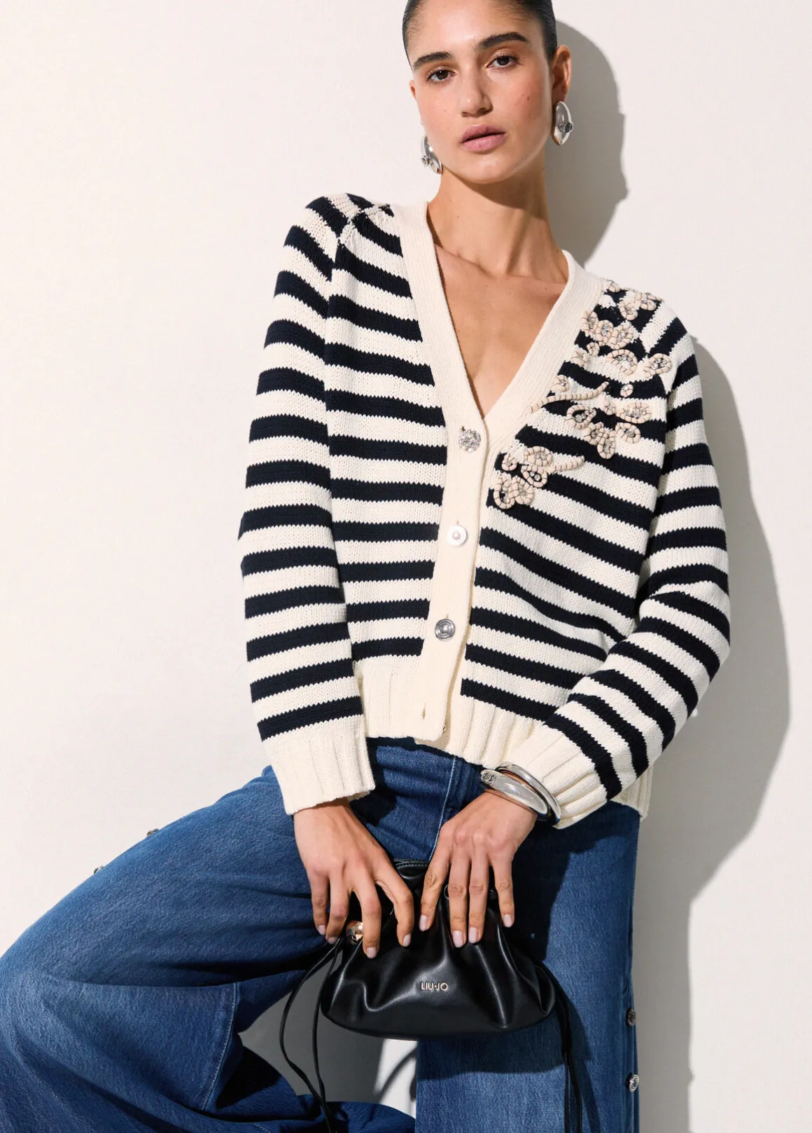 Cardigan con ricami gioiello