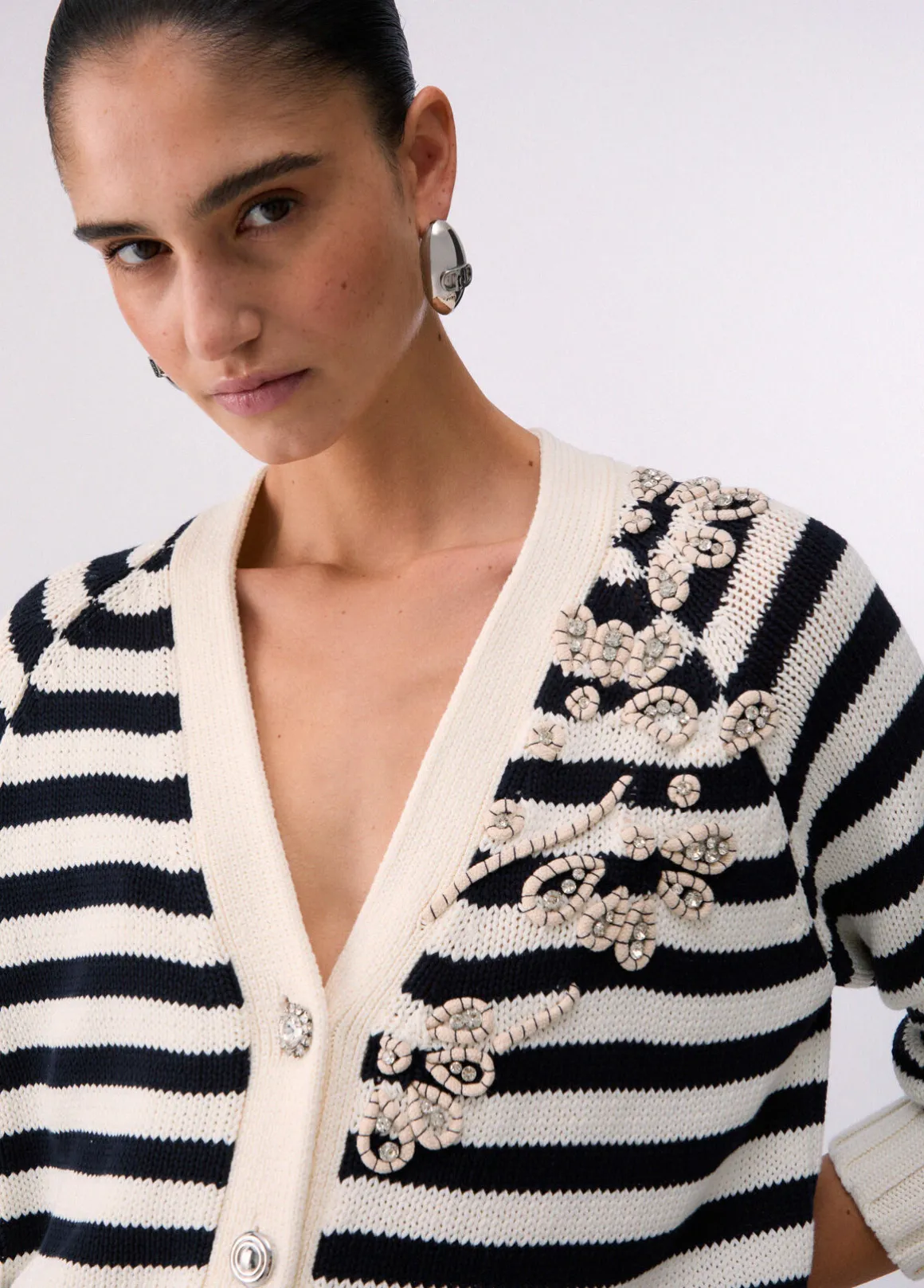 Cardigan con ricami gioiello