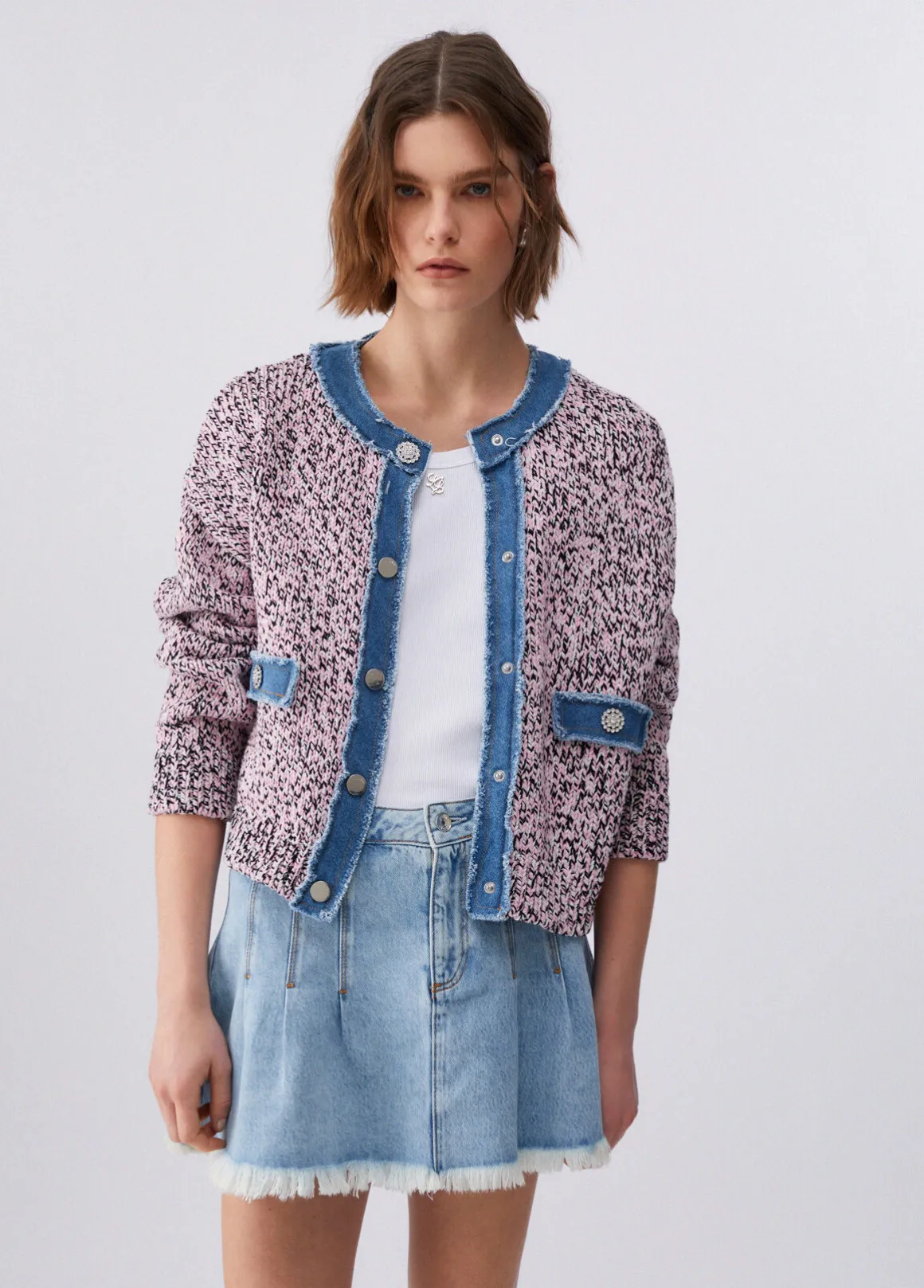 Cardigan mouliné con bottoni gioiello