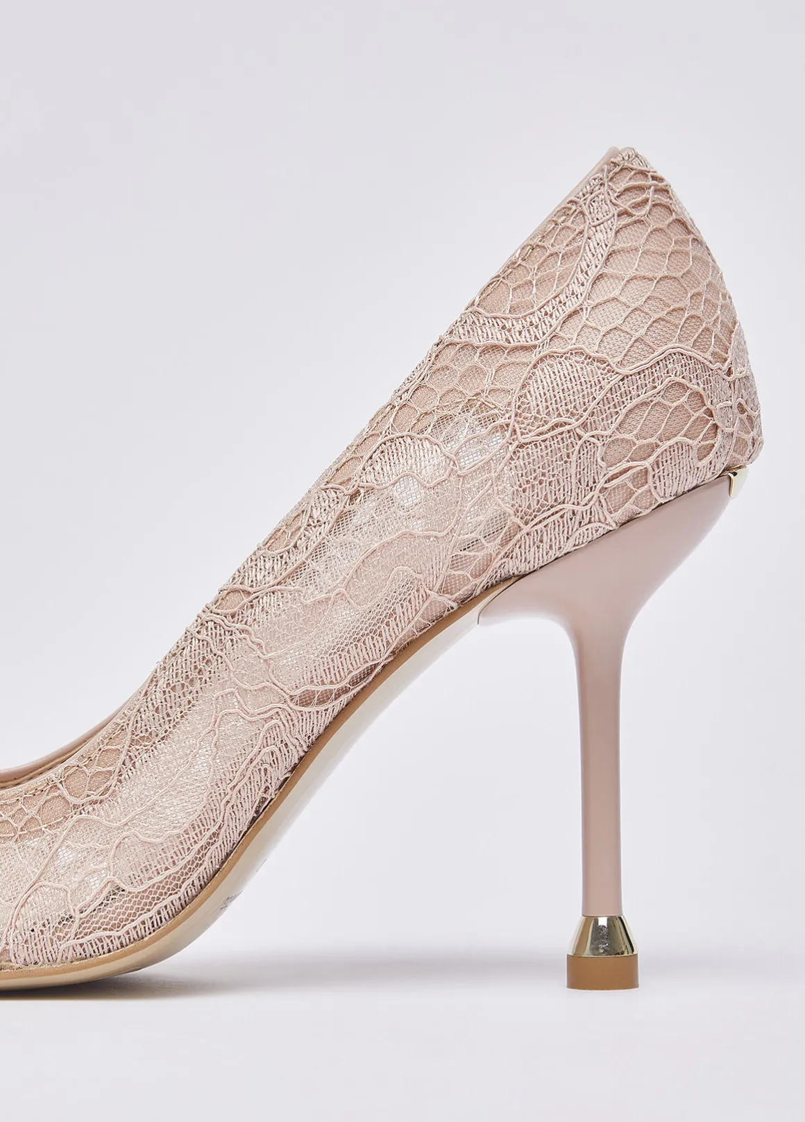 Décolleté in pizzo