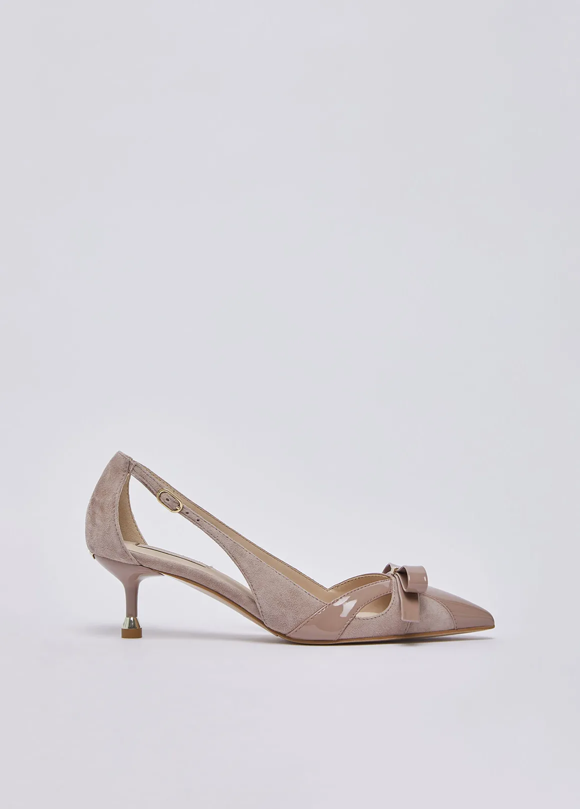 Décolleté in suede con cut-out
