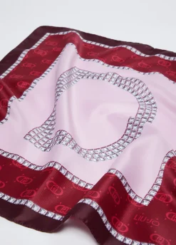 Foulard con lettera D