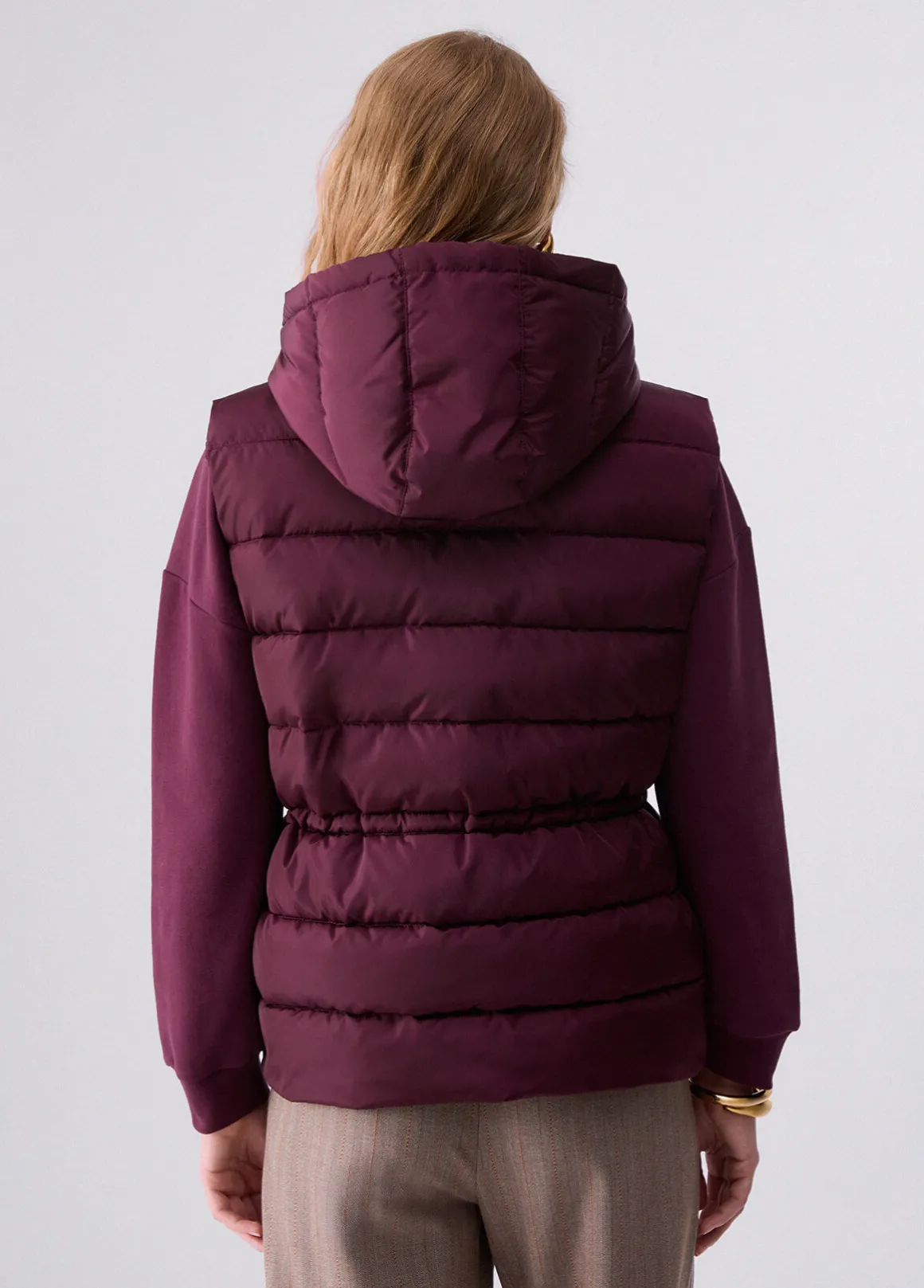 Gilet con cappuccio