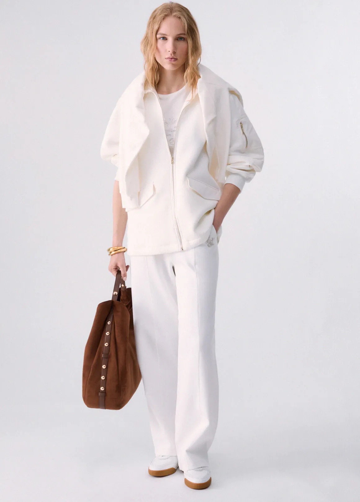 Giubbotto oversize con cappuccio
