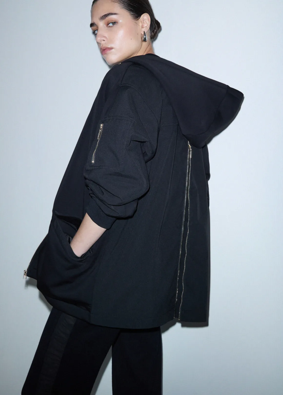 Giubbotto oversize con cappuccio