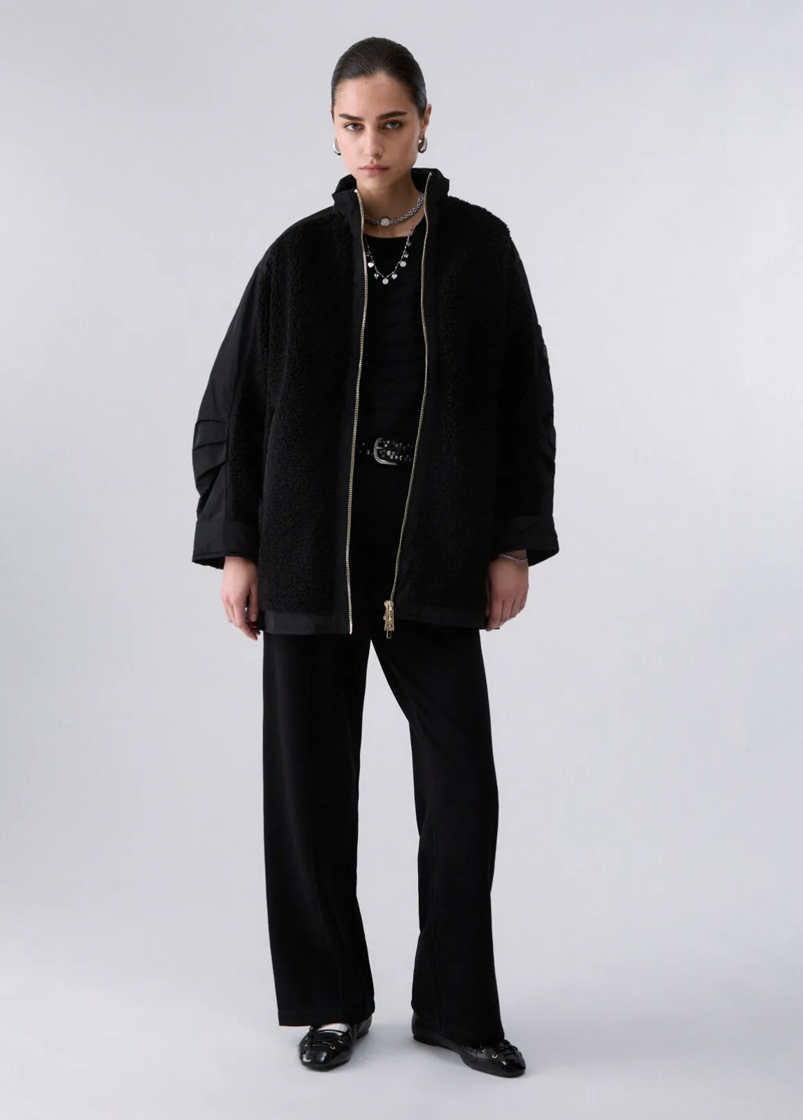 Giubbotto oversize con cappuccio
