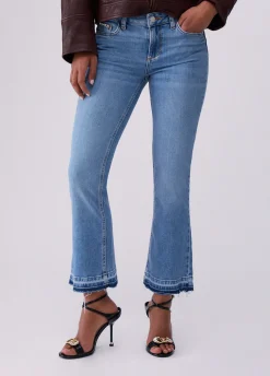 Jeans bootcut con orli unfinished