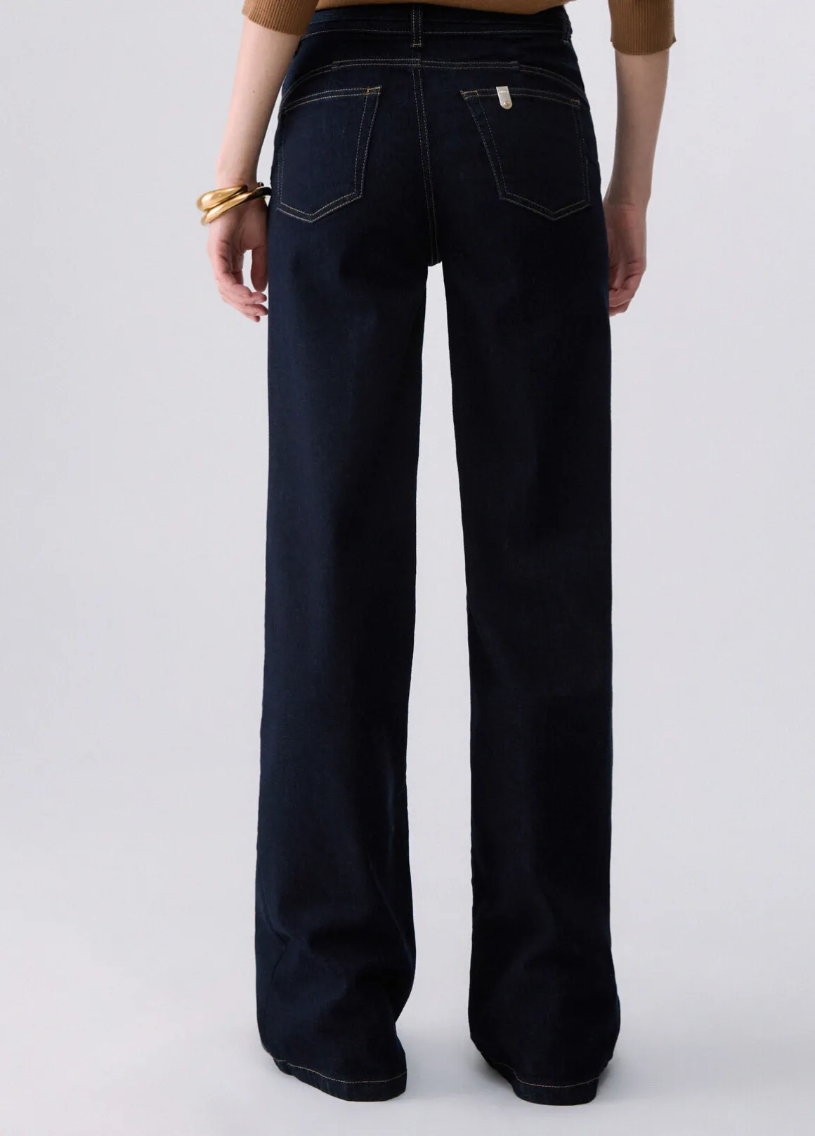 Jeans flare con cintura