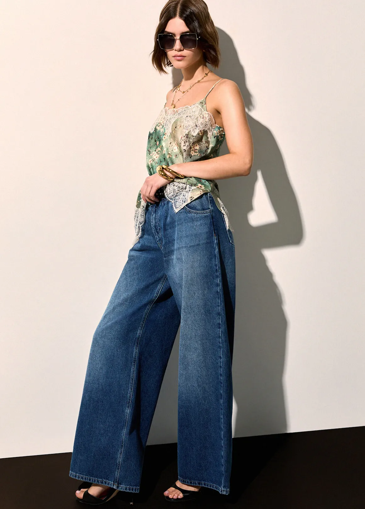 Jeans flare con cintura