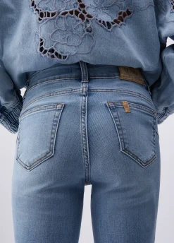 Jeans skinny a vita alta