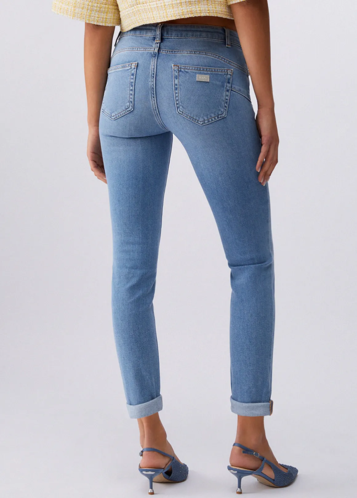 Jeans skinny con ricami gioiello