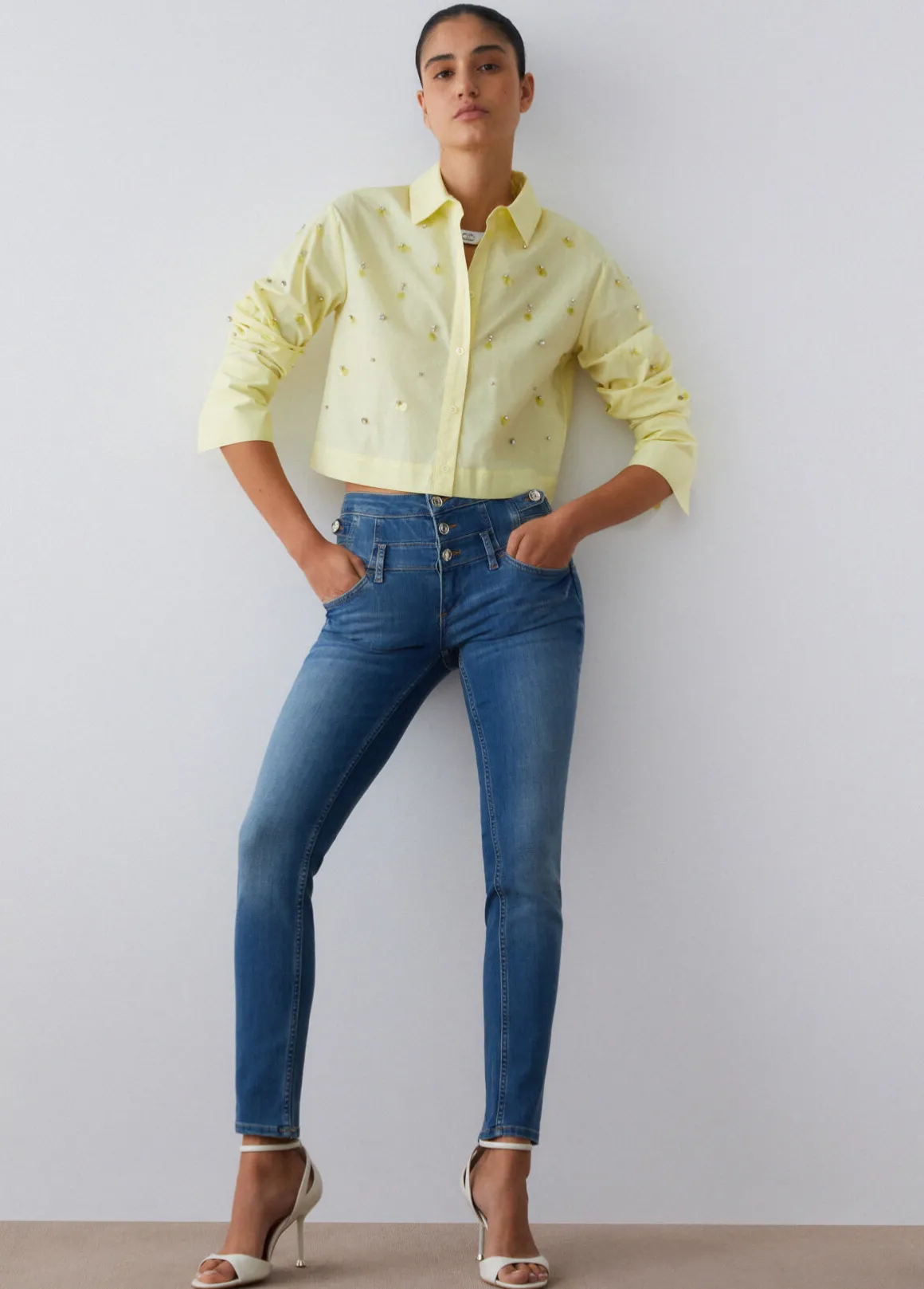 Jeans skinny con strass