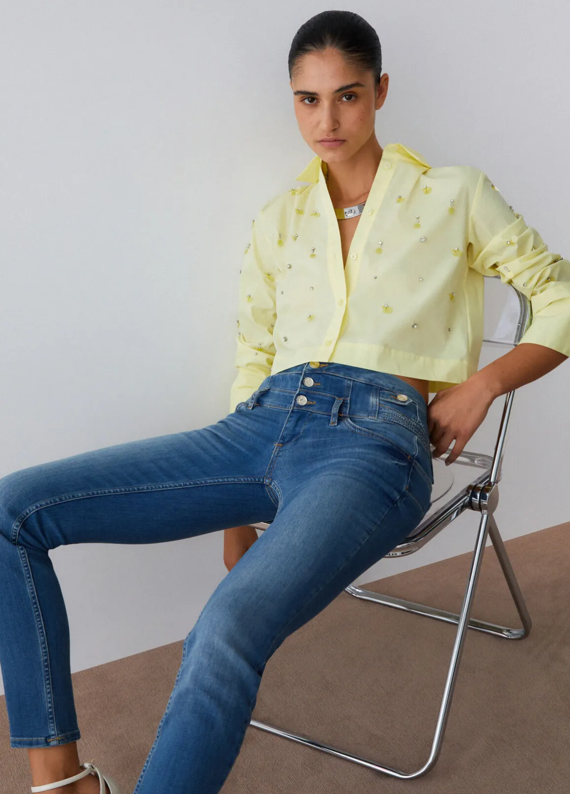 Jeans skinny con strass