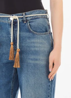 Jeans straight con cintura