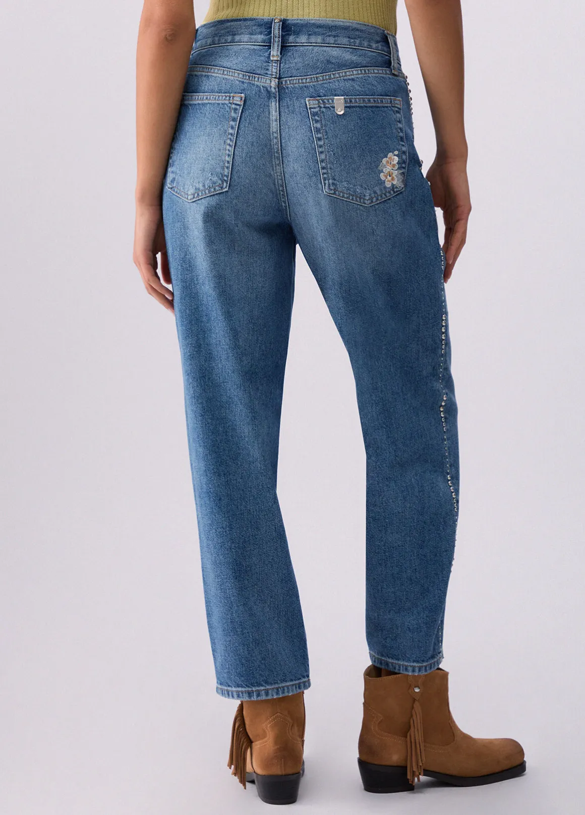 Jeans straight con ricami gioiello