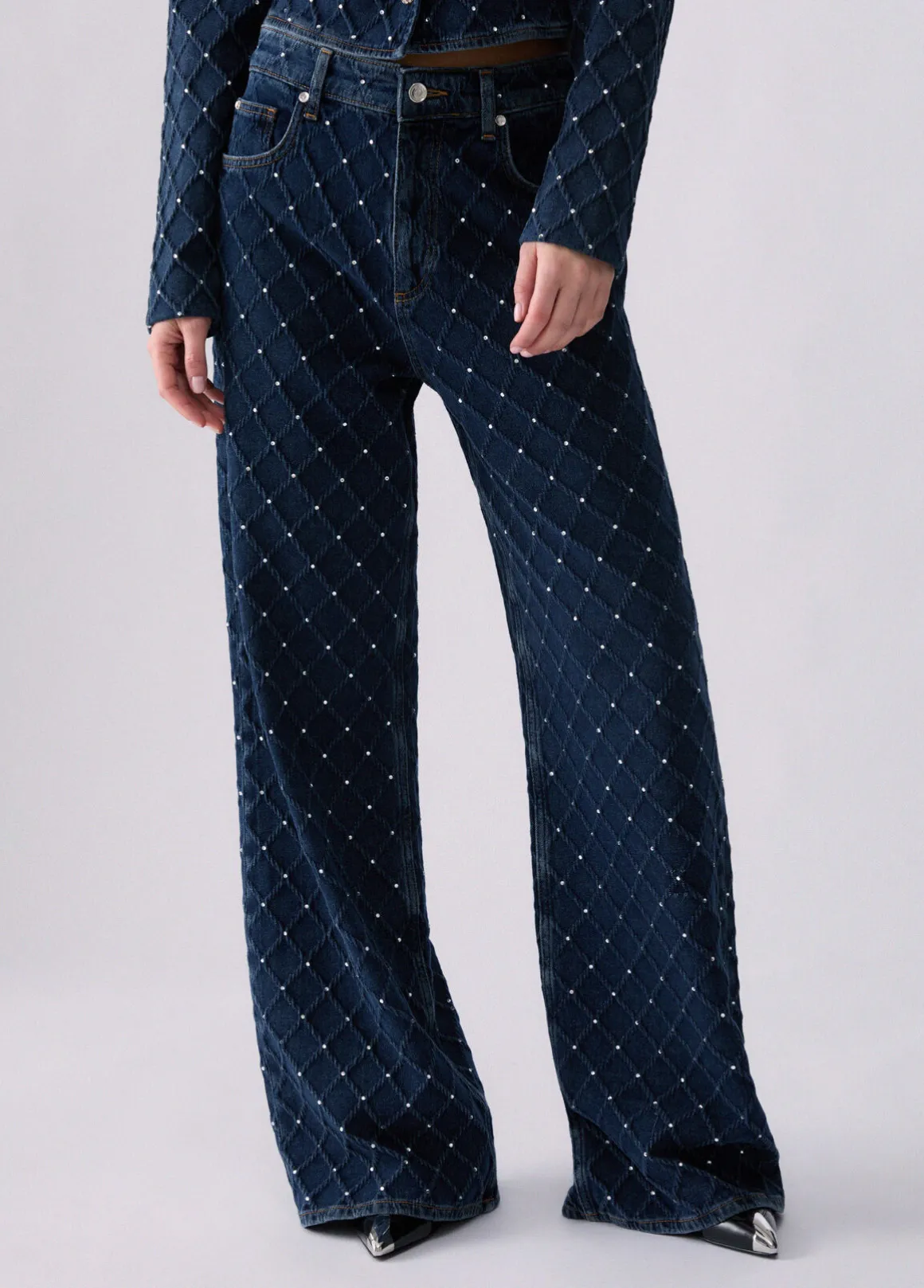 Jeans straight matelassé con strass