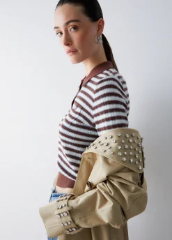 Maglia a righe con dettagli gioiello