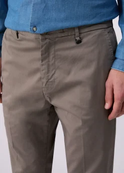 Pantaloni chino con coulisse