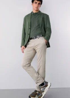 Pantaloni chino in raso