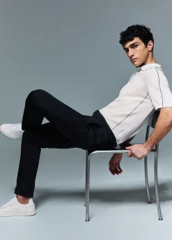Pantaloni chino in raso