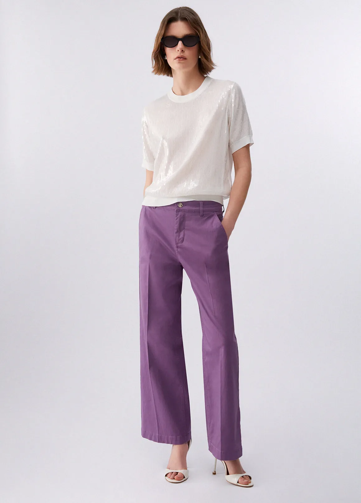 Pantaloni flare a vita alta