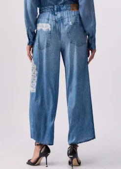 Pantaloni flare con stampa digitale
