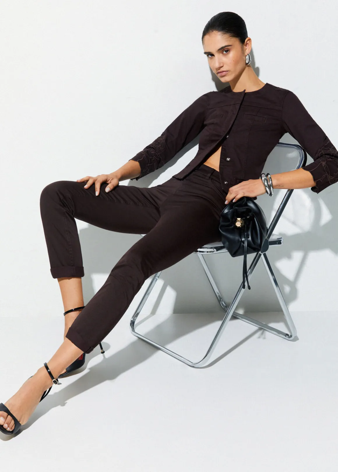 Pantaloni skinny con risvolto