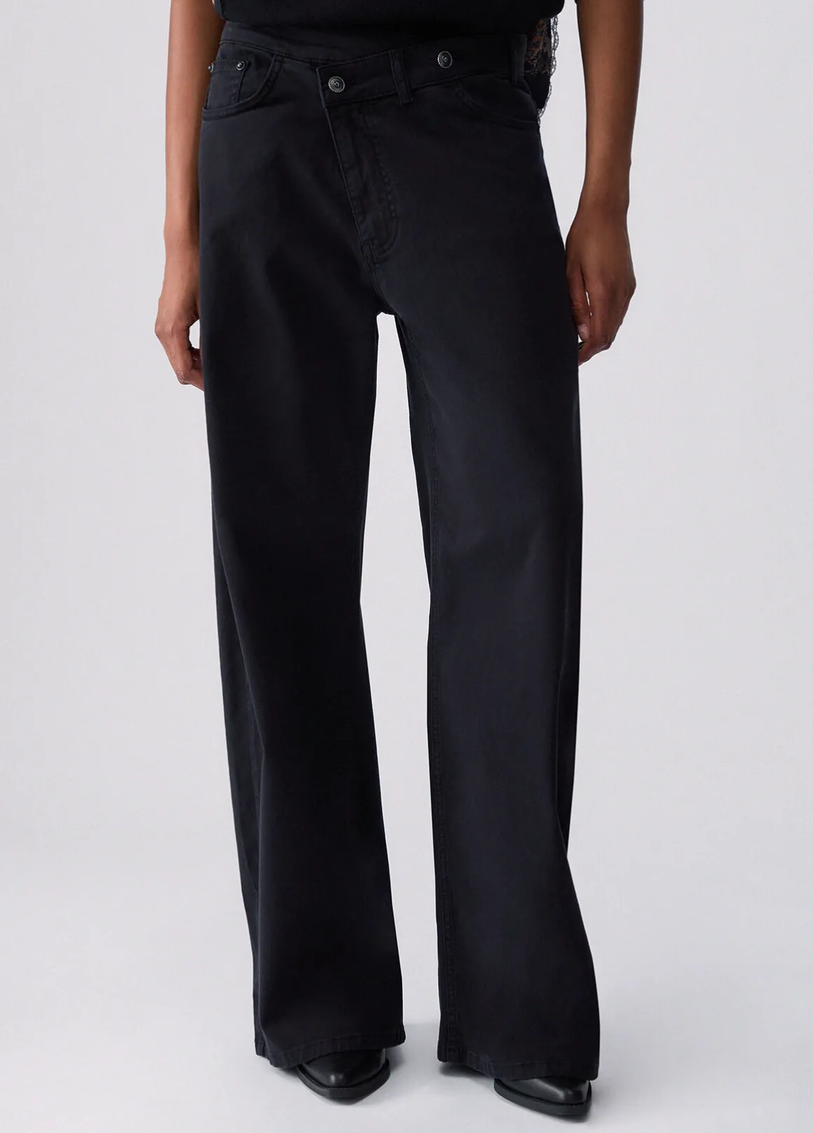 Pantaloni straight ampi