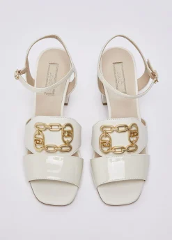 Sandali in pelle con tacco