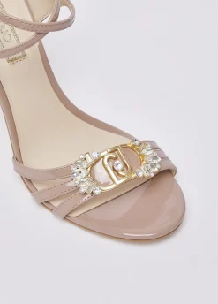 Sandali in vernice con logo gioiello