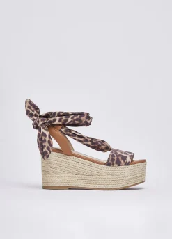 Sandali zeppa con foulard