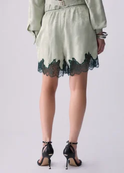 Short jacquard con dettagli in pizzo