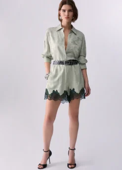 Short jacquard con dettagli in pizzo